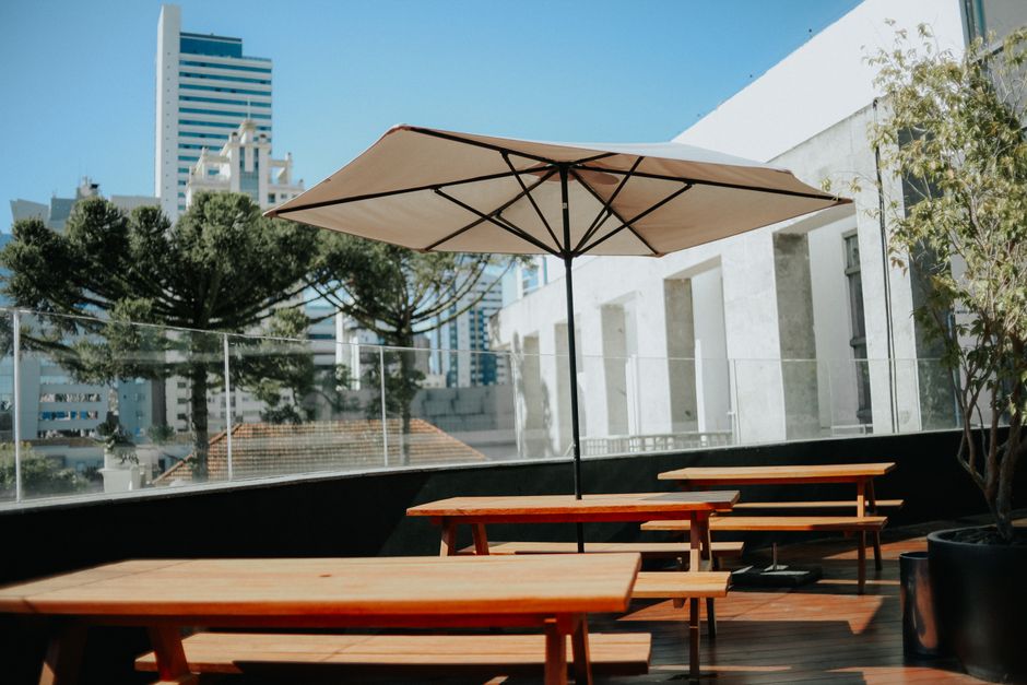 Technieken voor milieuvriendelijke UV-bestendige parasols. Technieken voor milieuvriendelijke UV-bestendige parasols.